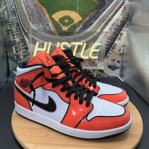 Nike Jordan 1 Mid SE ‘Turf Orange’ Men's Size 10